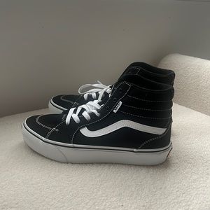 Vans Hightop Platform Sneaker